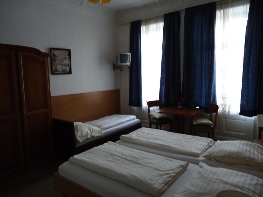 Hotel Garni Nord Гамбург Экстерьер фото