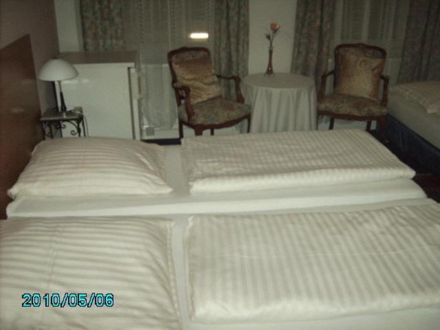 Hotel Garni Nord Гамбург Экстерьер фото
