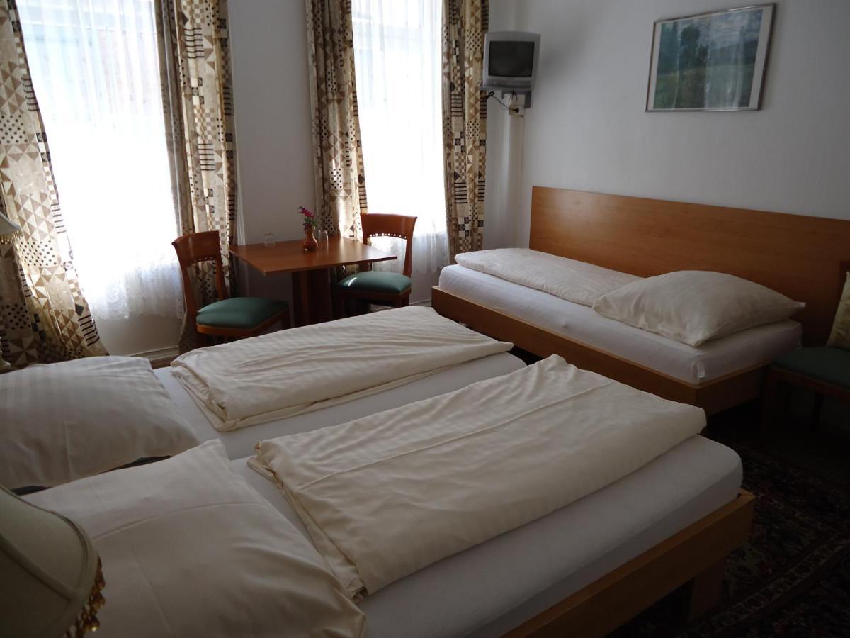Hotel Garni Nord Гамбург Экстерьер фото